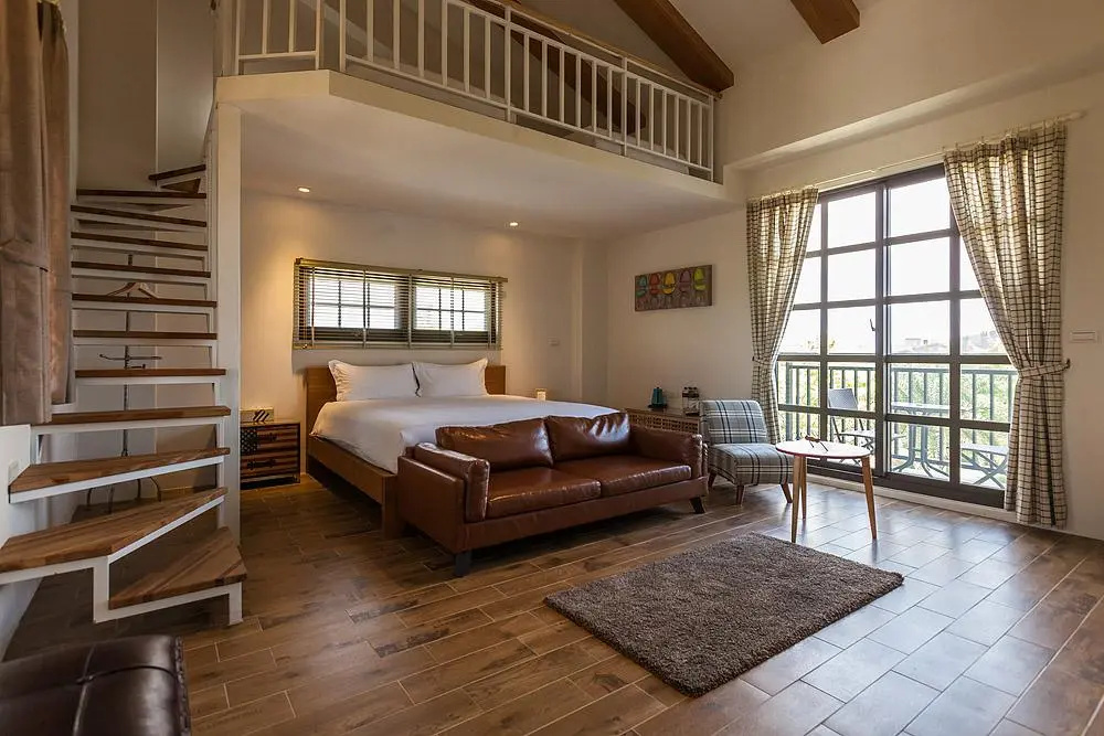 Standard Quadruple Family room