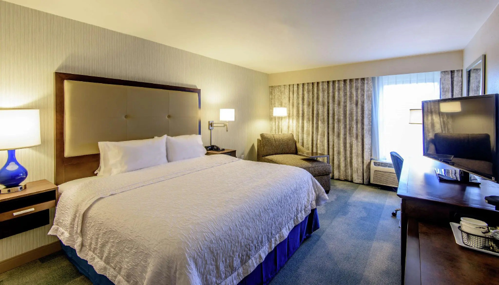 Standard Double room (full double bed)