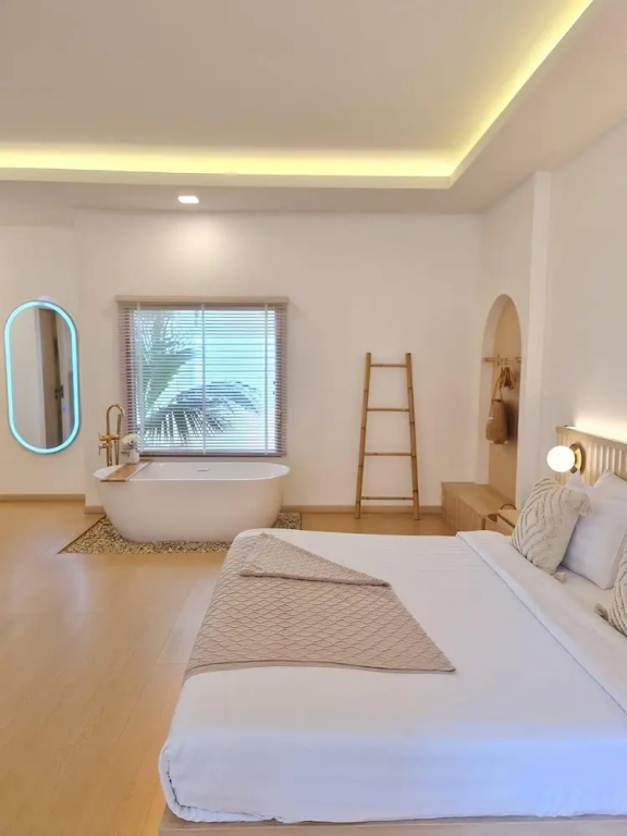 Deluxe Bungalow