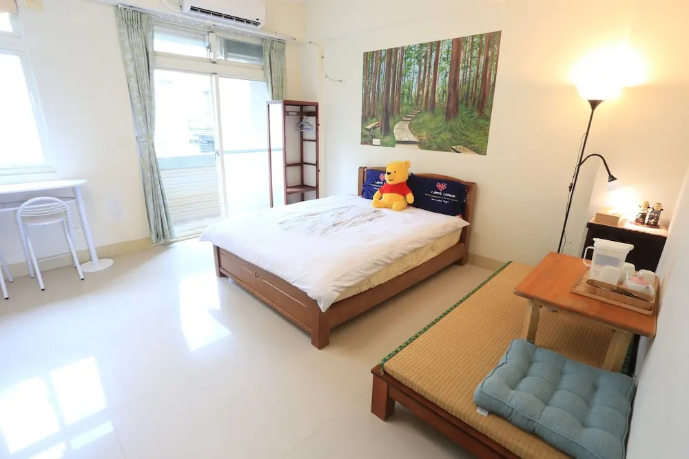 Standard Double room with courtyard view (full double bed)
