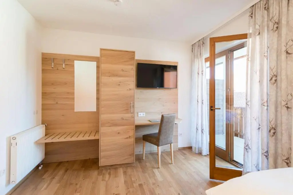 Gasthof-Pension Brauner Hirsch - Chambres