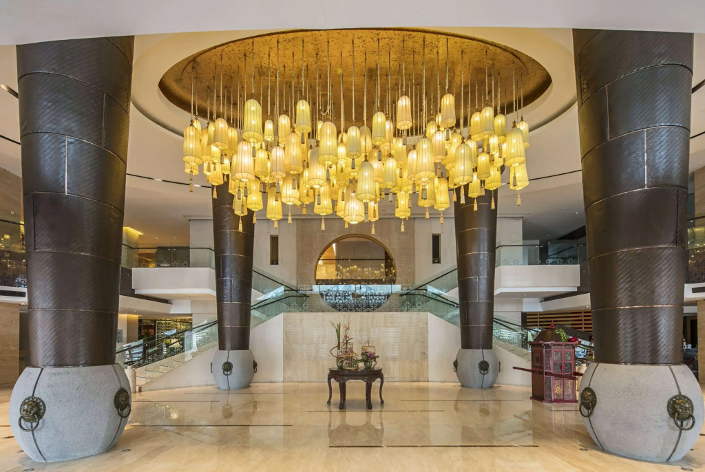 Lobby & Reception