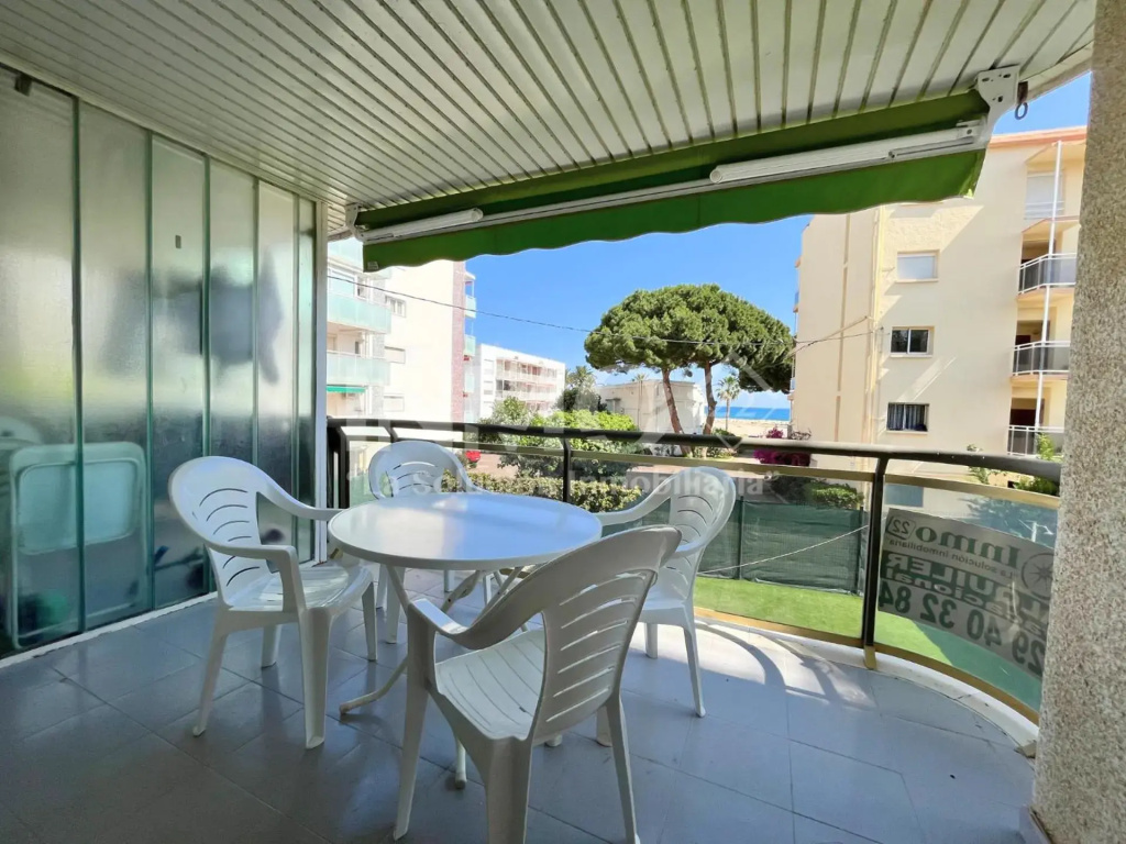 Apartamento con piscina y parking en Cambrils Park 104B - INMO22