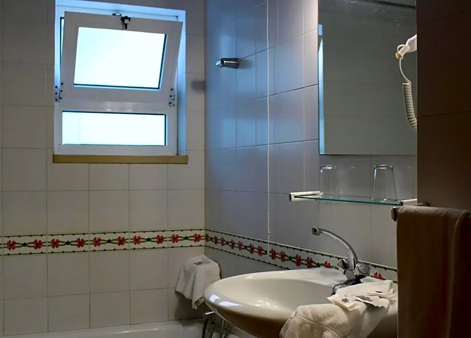 Hotel Santo Antonio Da Baia - Chambres
