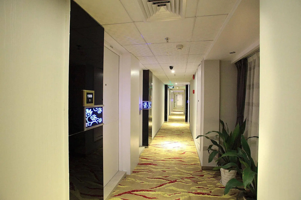 Hotel photo 12