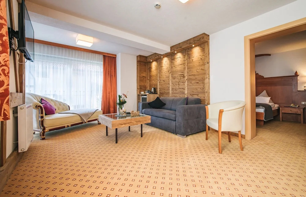 Comfort Double Suite (full double bed)