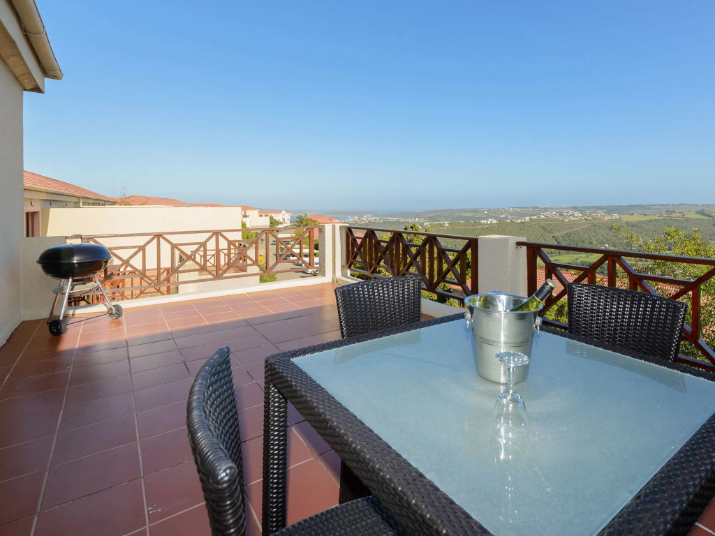 Balcony & Terrace