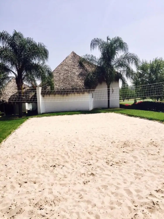 Beach & Waterfront