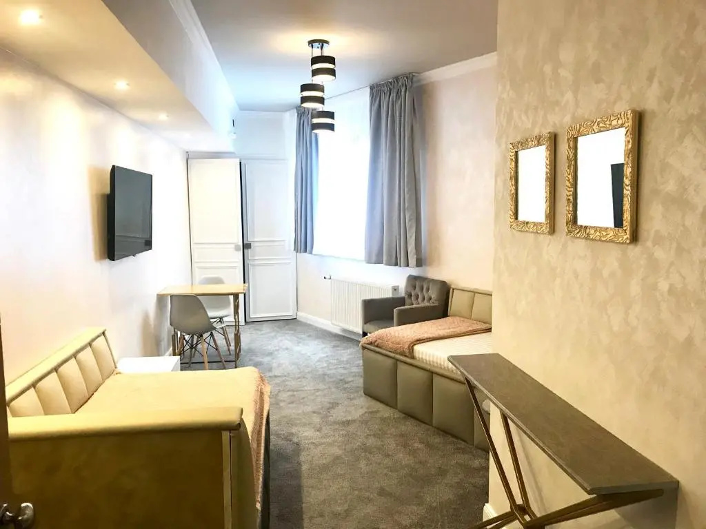 Standard Double room (twin beds)