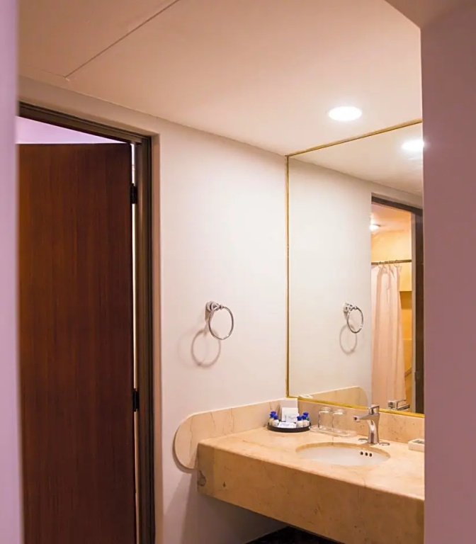 Double Suite with ocean view (full double bed)