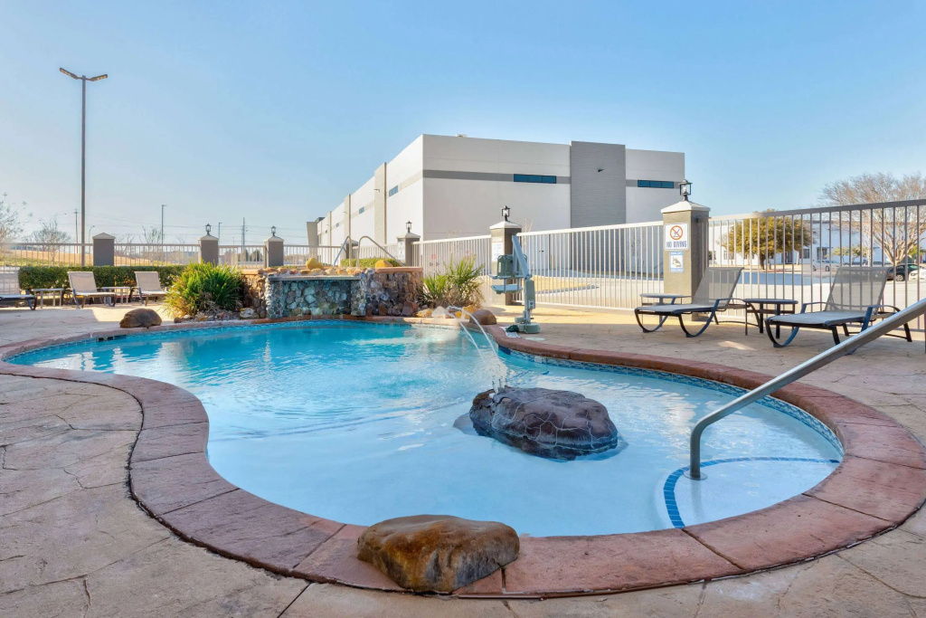 La Quinta Inn & Suites by Wyndham Allen at The Village - Général