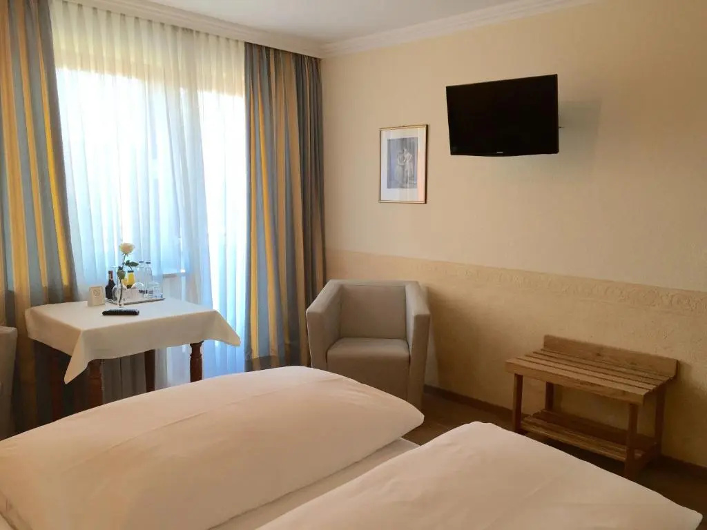 Standard Double room (full double bed)