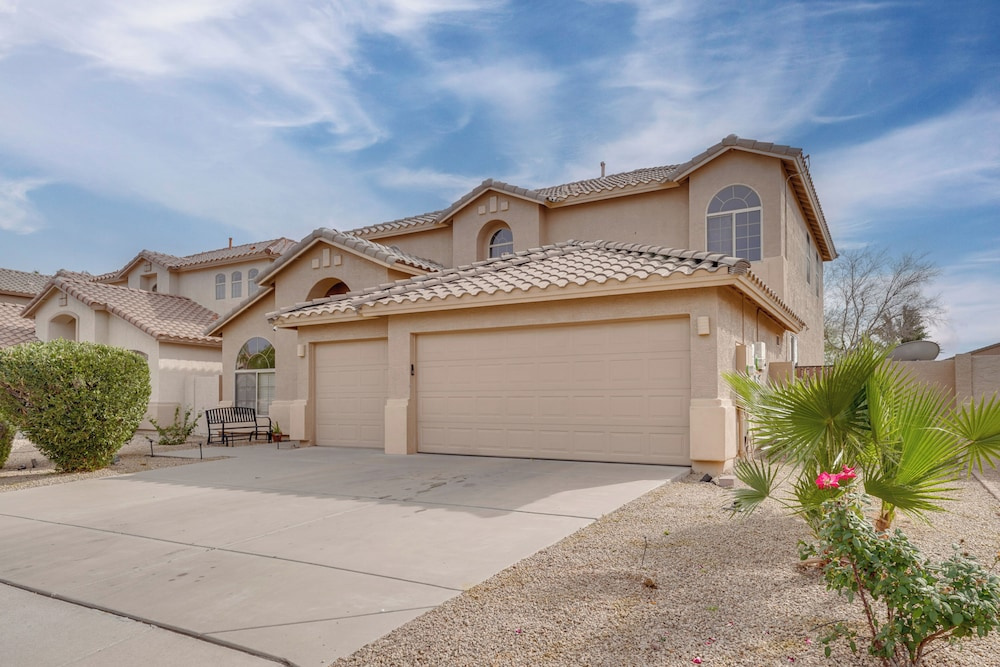 Pool & Great Location! Smart Home in Chandler