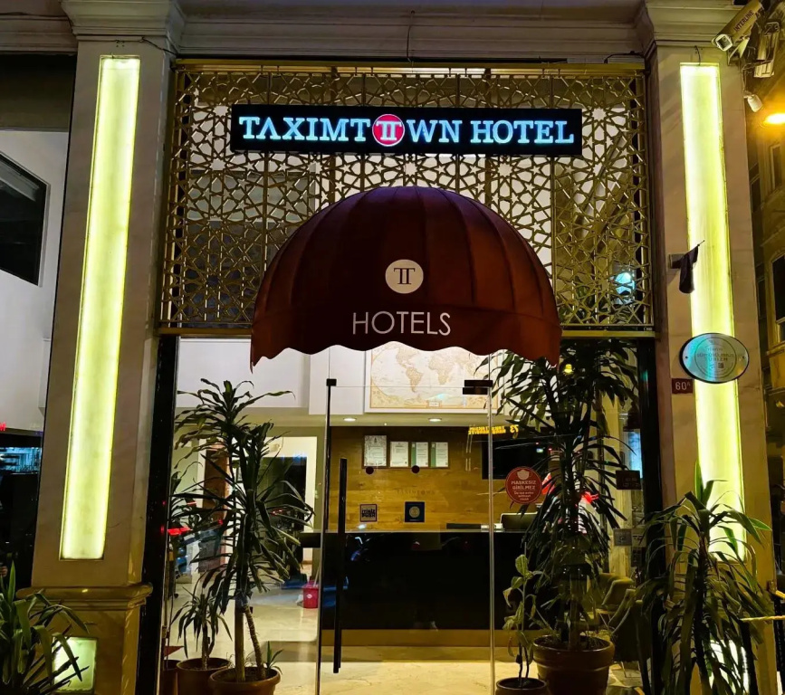 Taximtown Hotel — фото