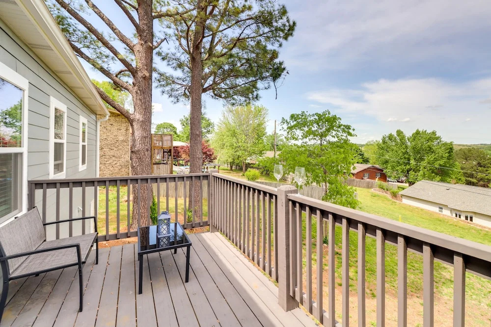 Quaint Harrison Home 2 Mi to Downtown!