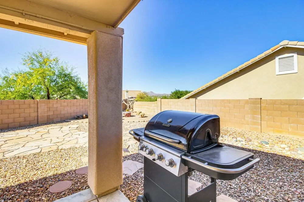 Oro Valley Home w/ Hot Tub & Mountain Views!