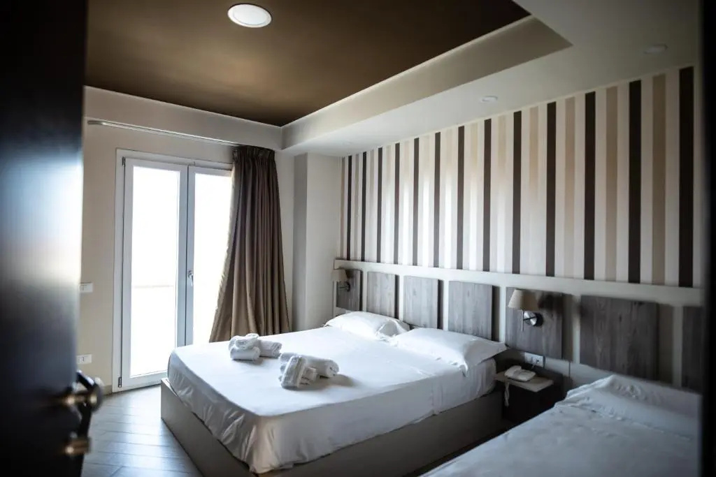 Superior Triple room