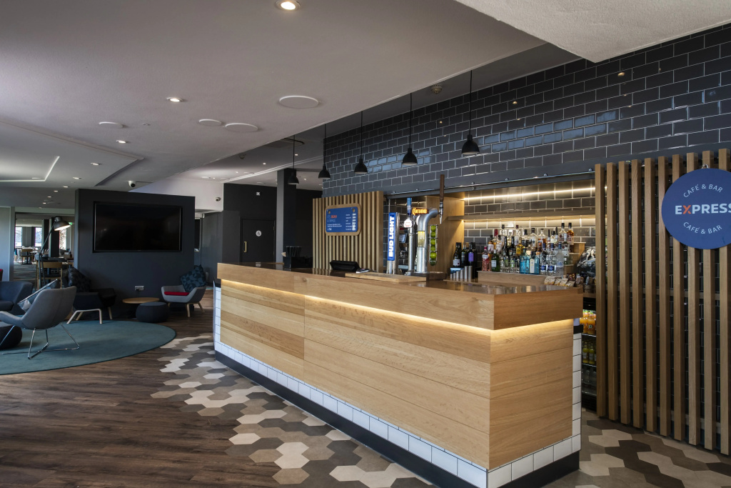 Holiday Inn Express Edinburgh City West by IHG - Général