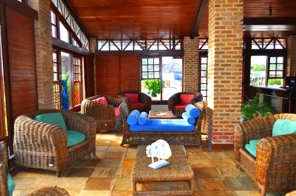 Lobby & Reception