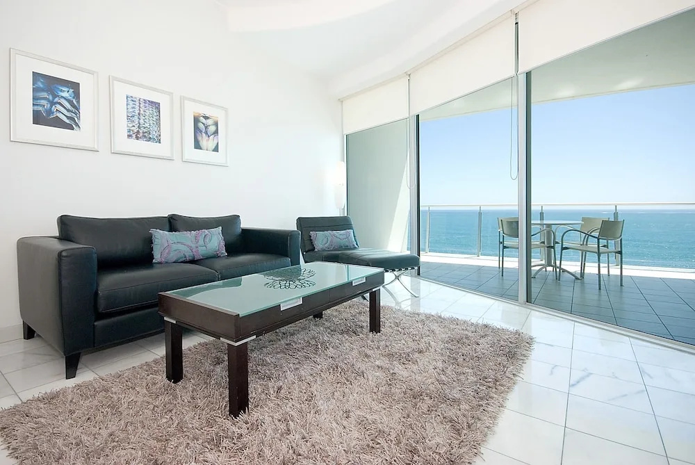 2 Bedrooms Executive Apartment with balcony