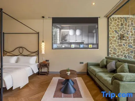 Deluxe room with balcony