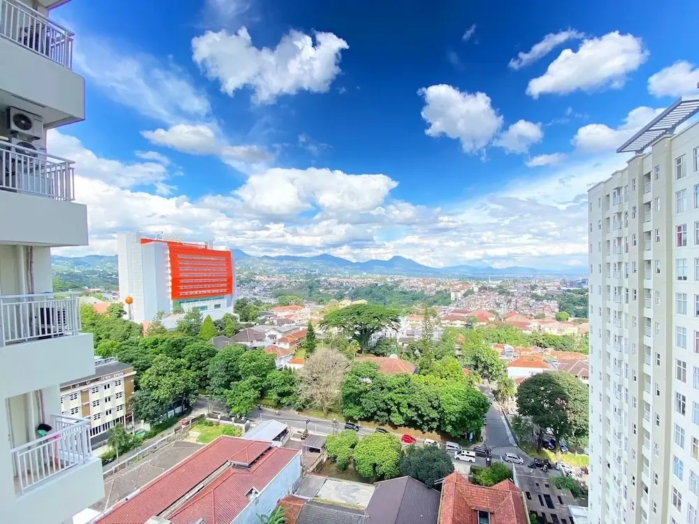 Modest 2Br Apartment At Parahyangan Residence