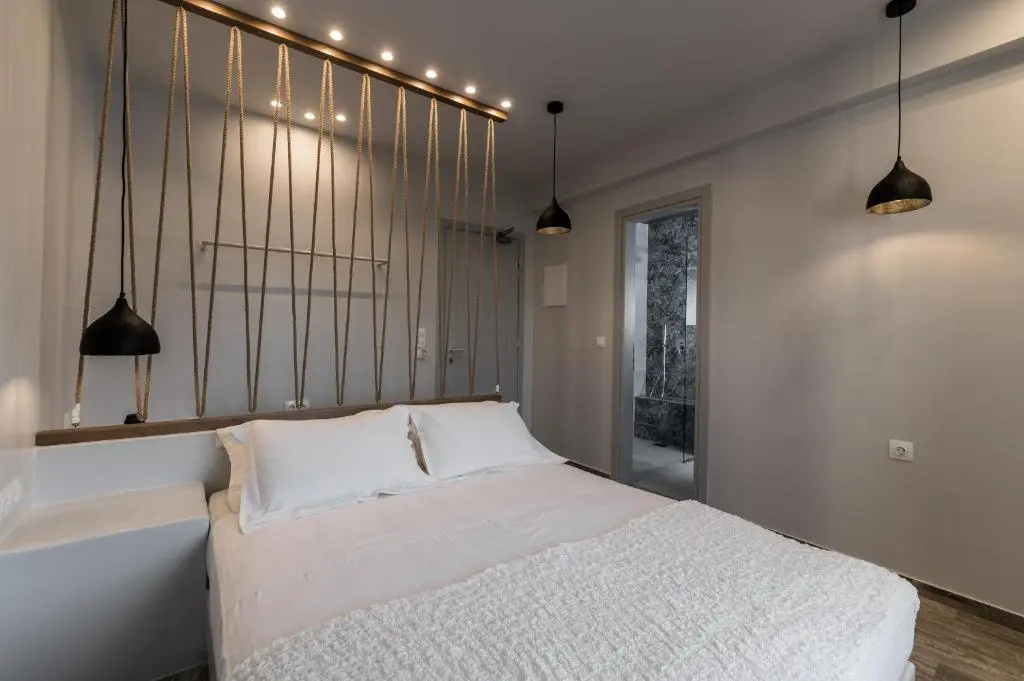 Standard Double room with balcony (full double bed)
