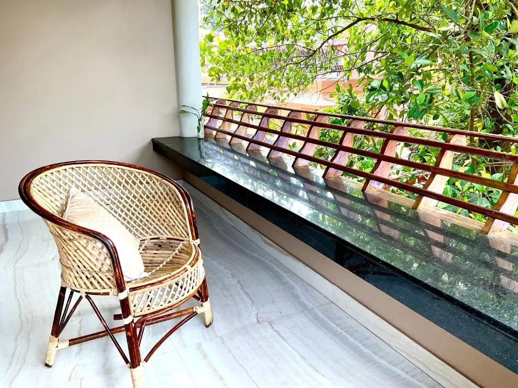Deluxe Double room with balcony (full double bed)