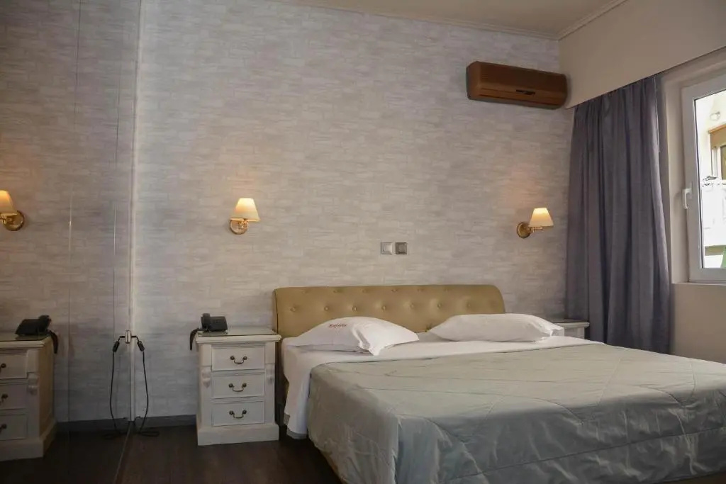 Economy room
