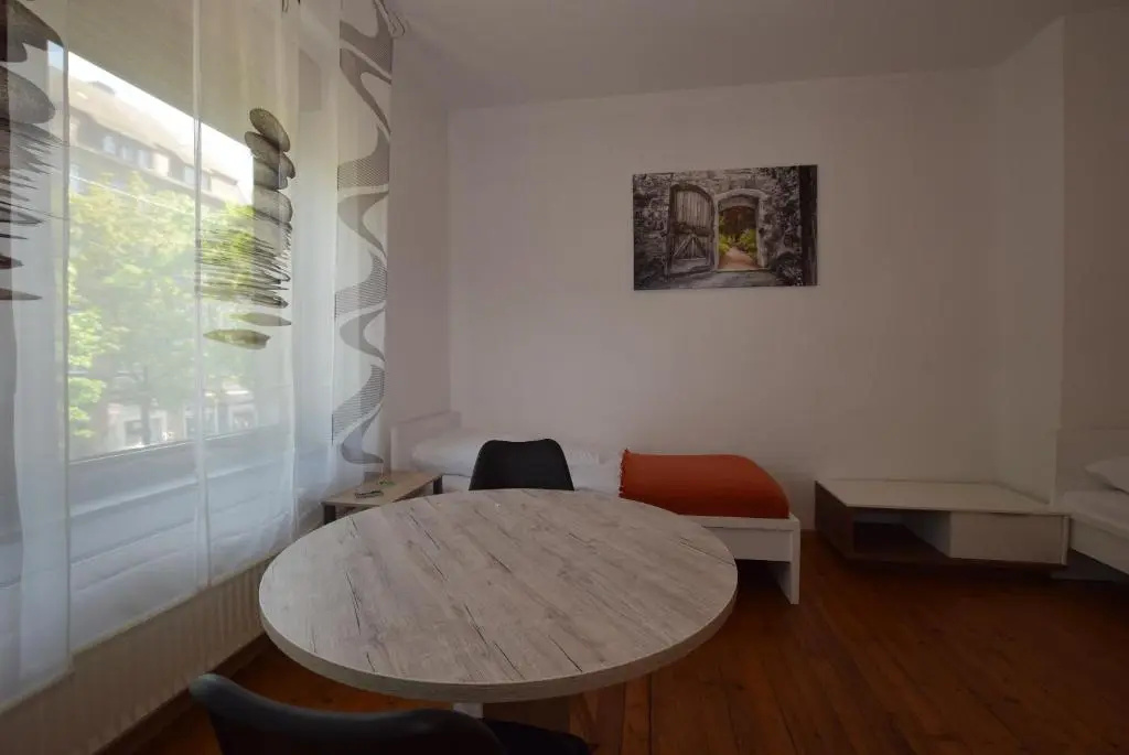 Apartment Ostendplatz