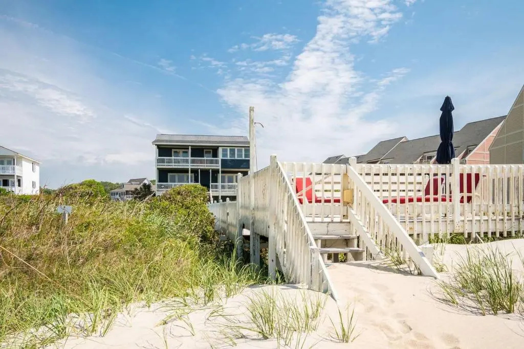 Sweet Retreat by Oak Island Accommodations