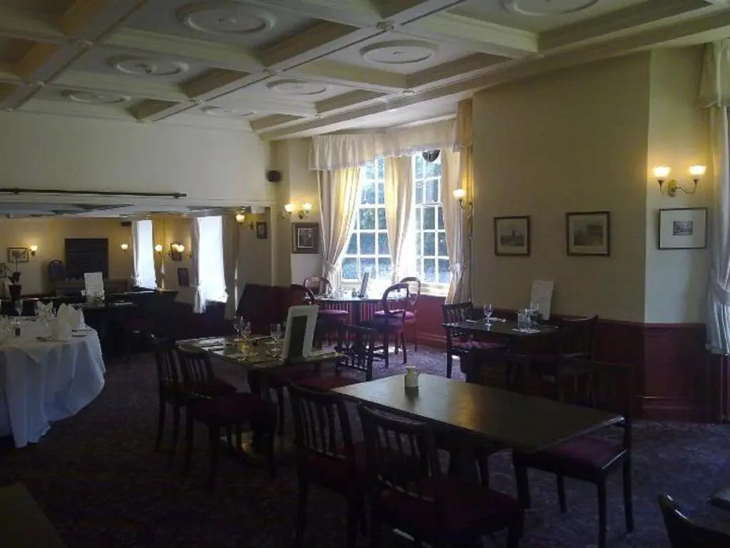 Cross Hands Hotel Old Sodbury by Greene King Inns - Général