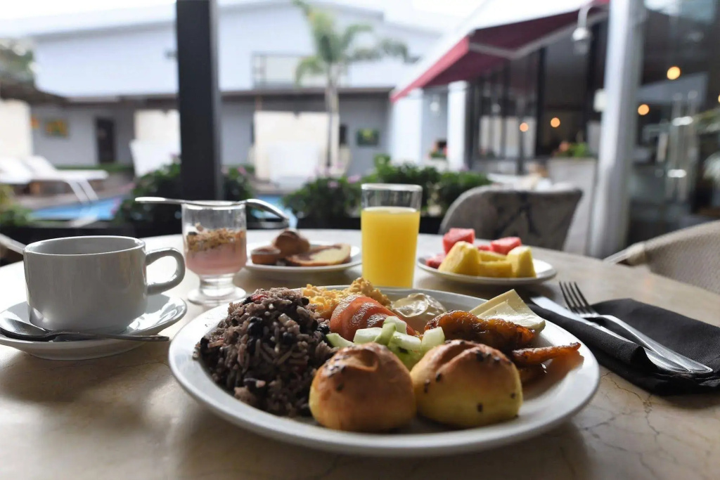 KC Hotel San José - фото 14