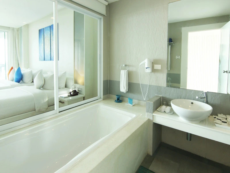 Superior Double room with balcony and with sea view (twin beds)