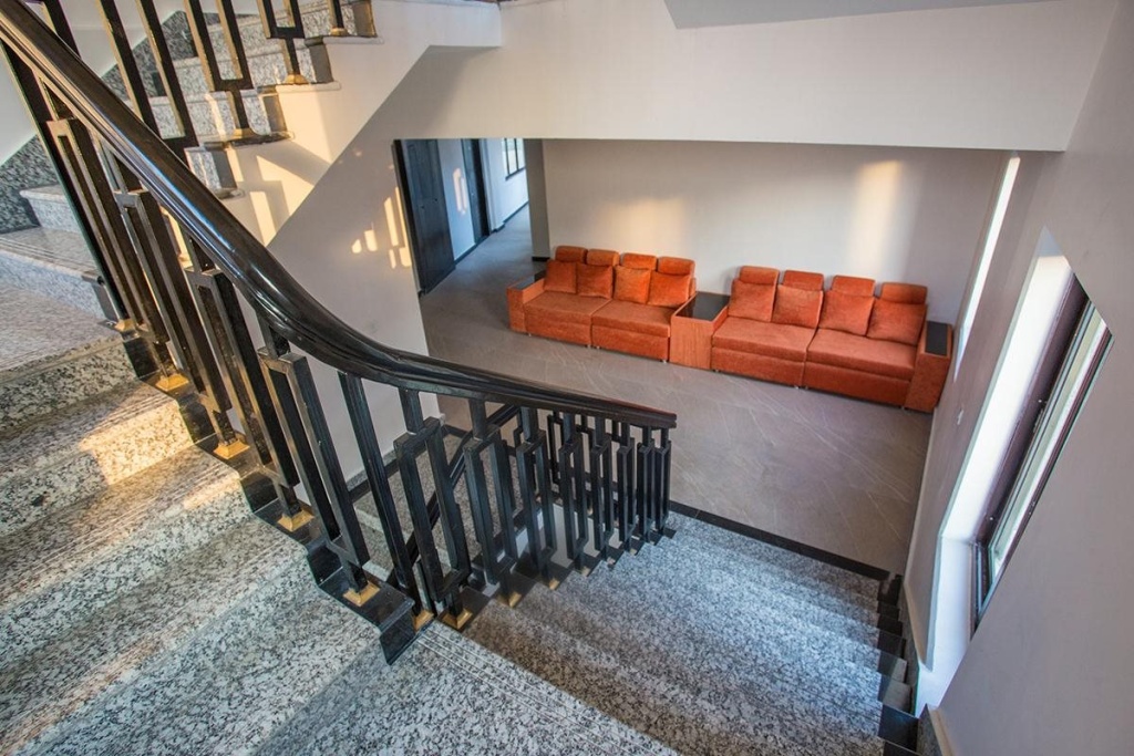 Balcony & Terrace