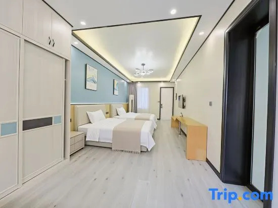 Standard room with balcony