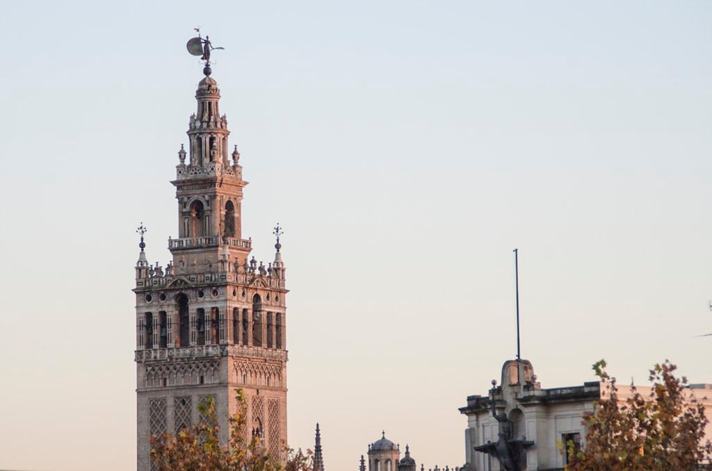 Hotel Plaza Sevilla - 0