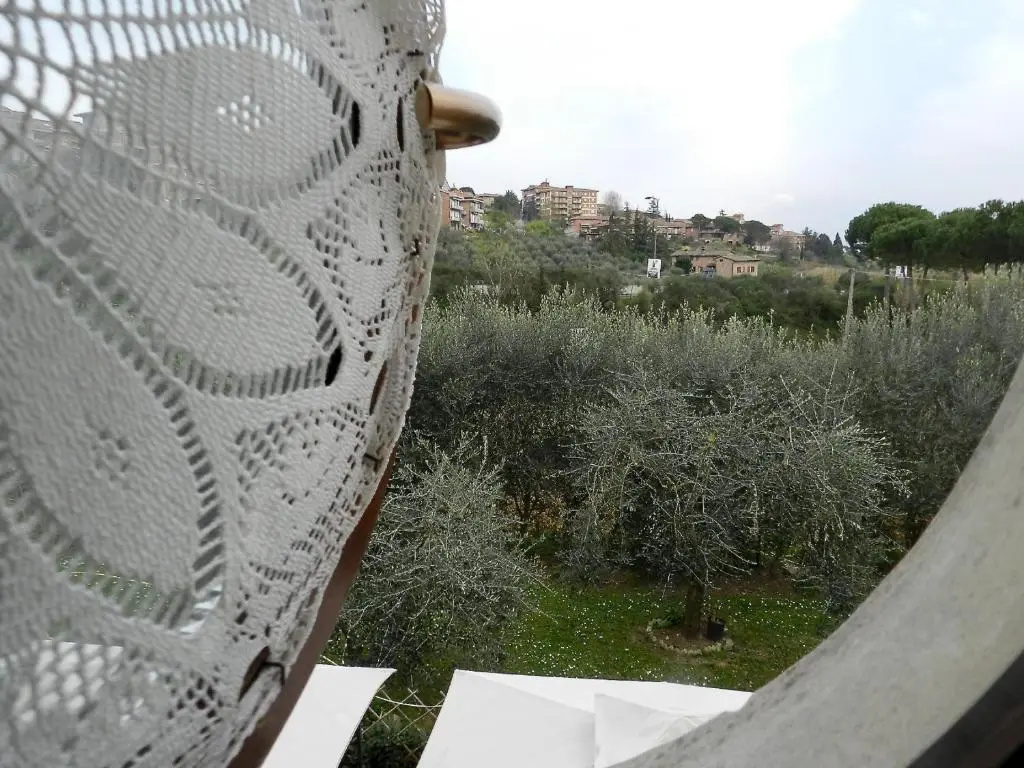 Standard Triple room with garden view