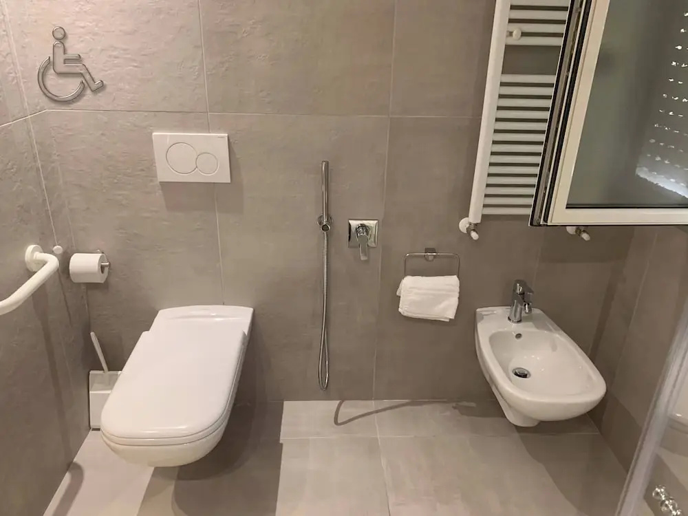 Superior Double room with balcony and with city view (full double bed)
