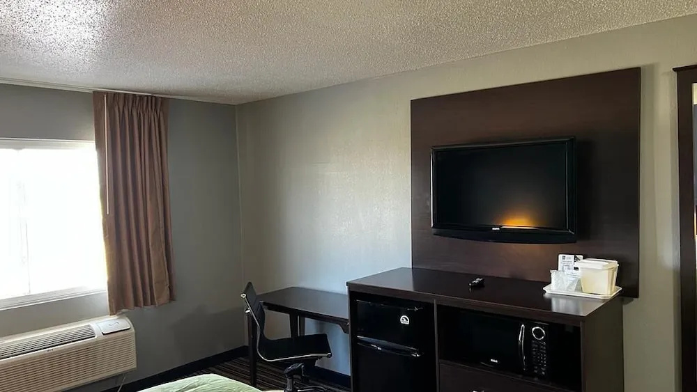 Colby Inn and Suites - Chambres