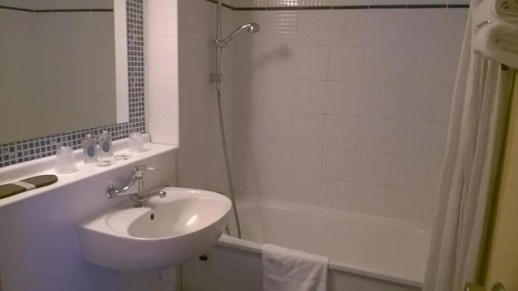 Hotel Kyriad Mulhouse Est - Lutterbach - Chambres