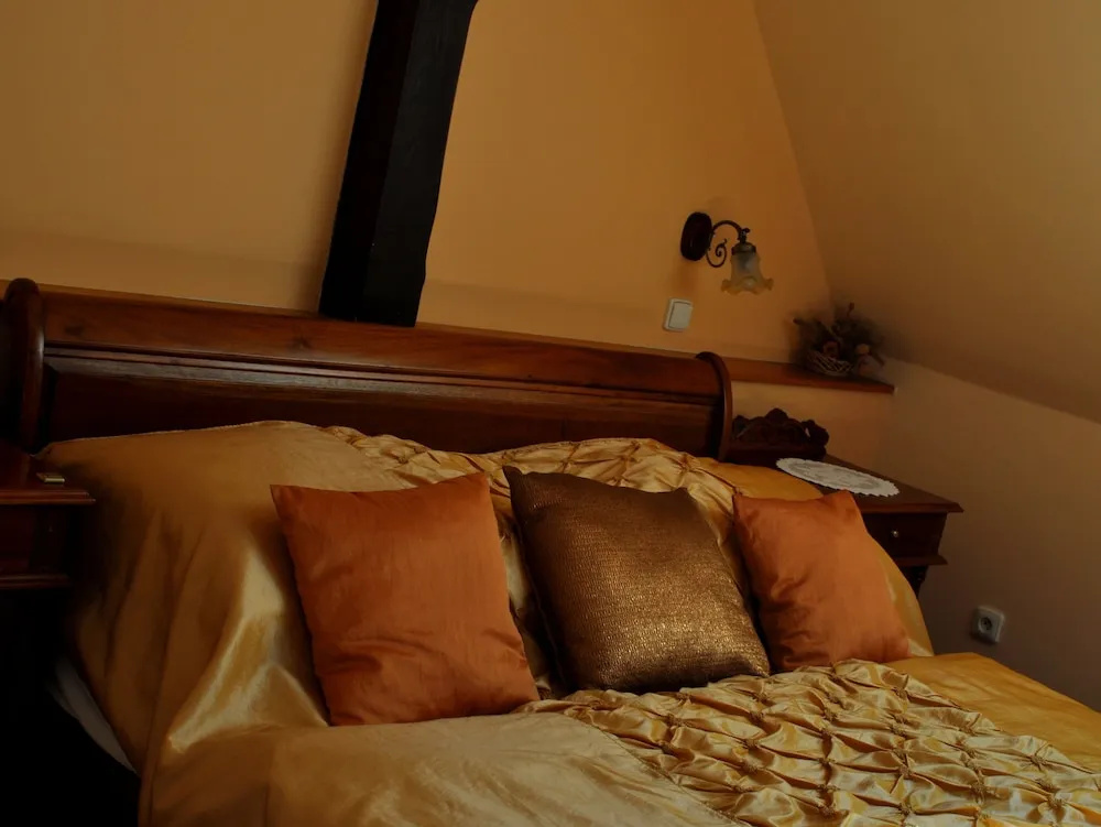 Superior Double room (full double bed)