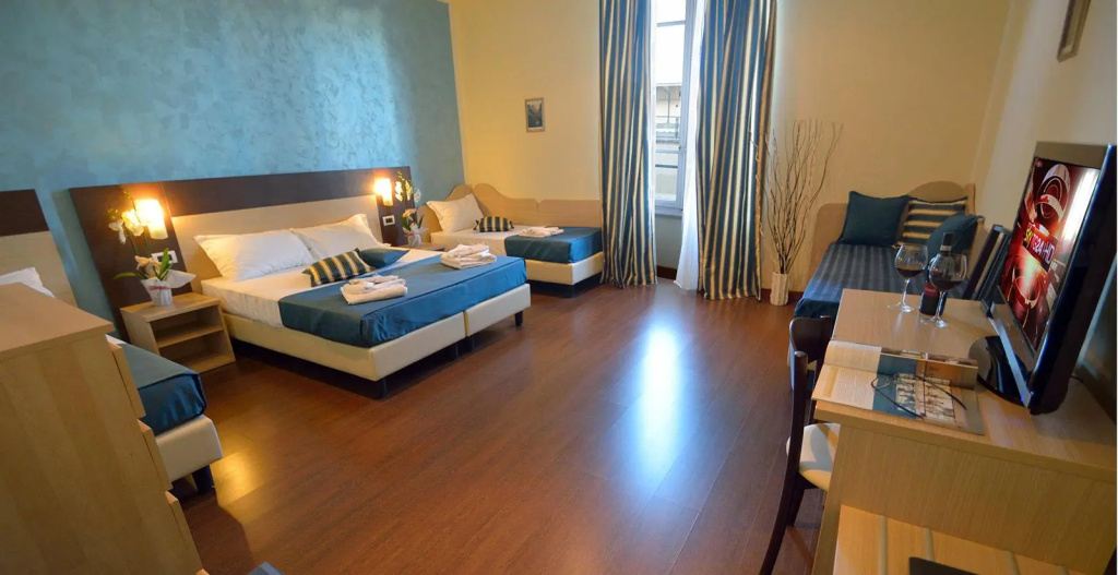 Standard Quadruple room