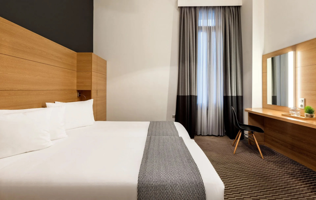 Superior Double room (full double bed)