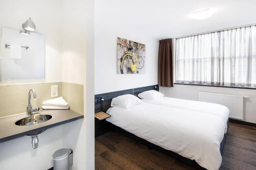 Standard Double room full double bed