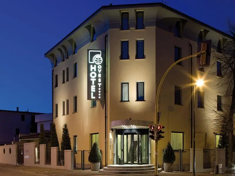 Hotel Ovest - Chambres
