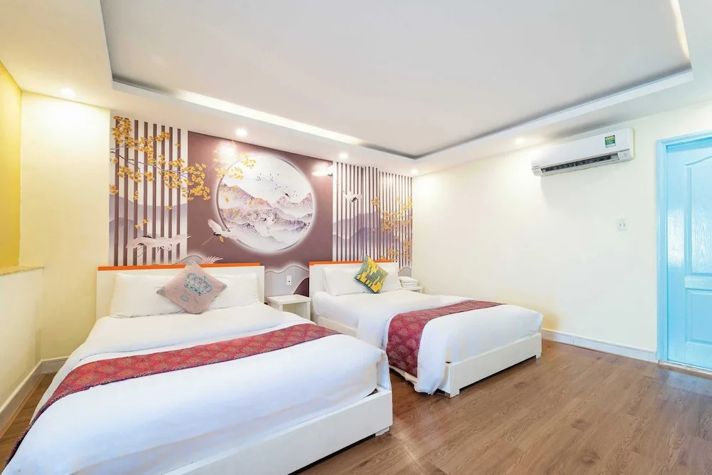 Отель Collection O Joy Inn - Near T3 Terminal в Хошимине
