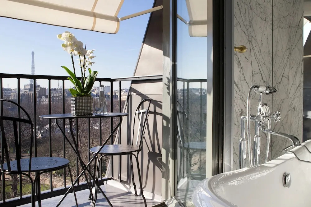 La Reserve Paris Hotel and Spa 126