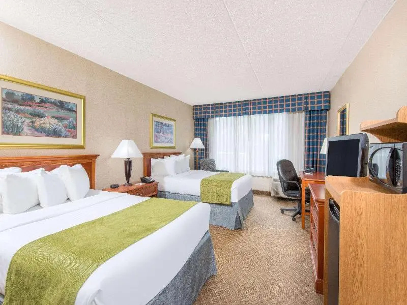 Ramada by Wyndham Cumberland Downtown - Chambres