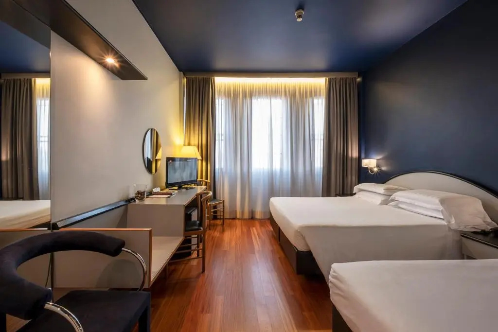 Hotel Touring - Chambres